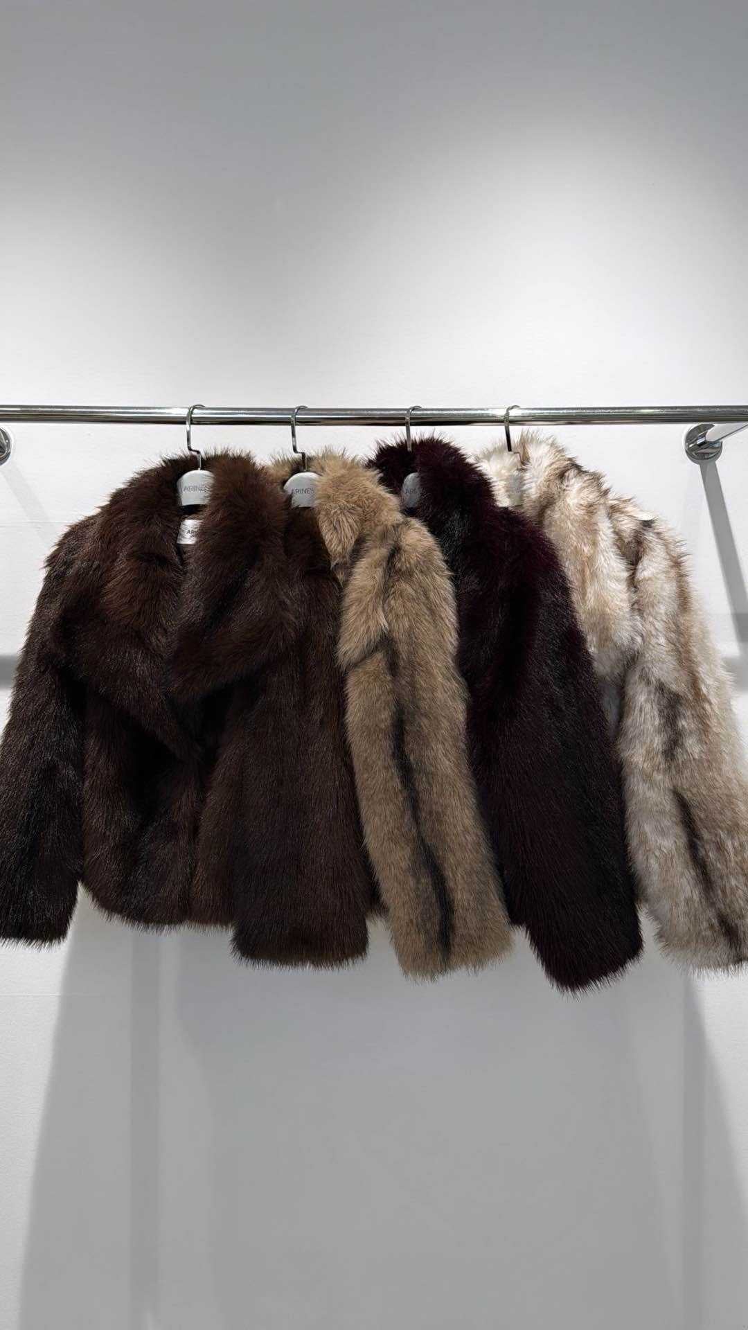 Elegante Kurzjacke in edler Felloptik